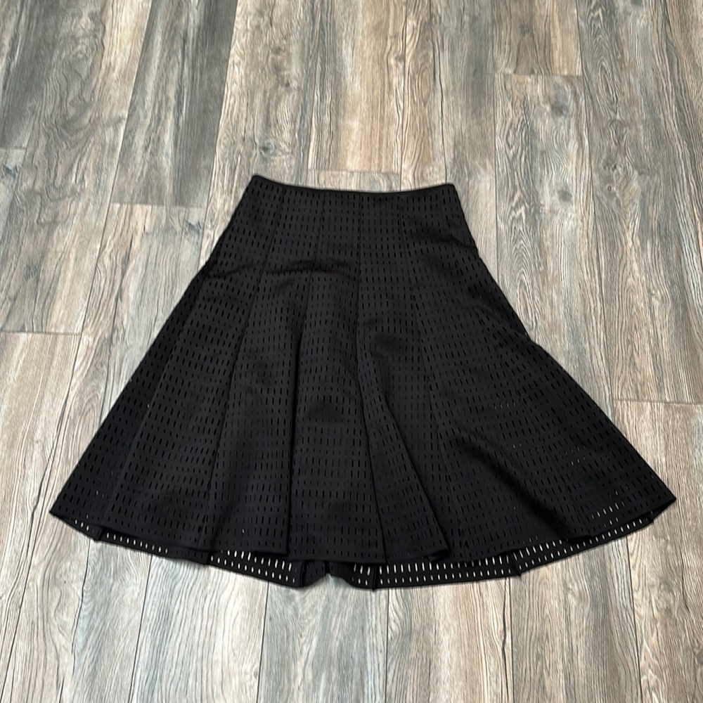 Calvin Klein - A cut - black skirt